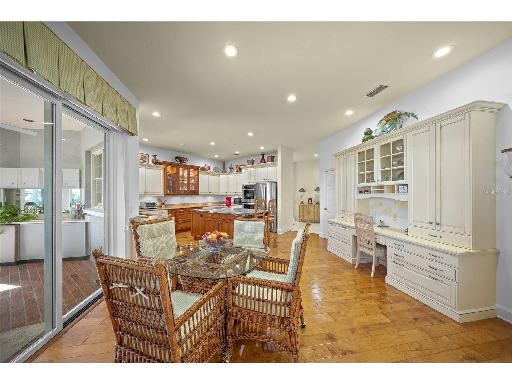 3099 Dick Wilson Drive Sarasota FL 34240 A4673663 image23