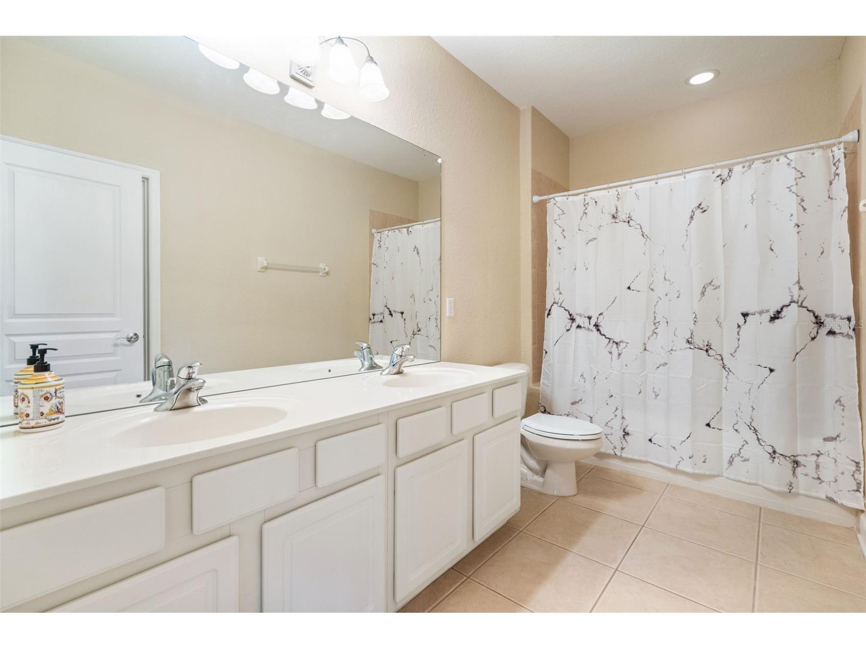 3099 Metro Sevilla Drive #101 Orlando FL 32835 O6387722 image43