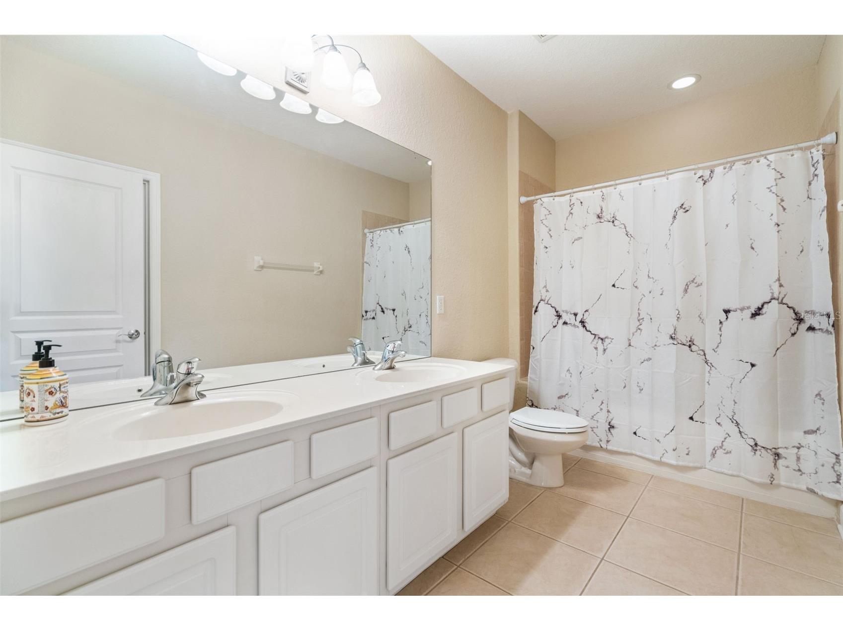 3099 Metro Sevilla Drive #101 Orlando FL 32835 O6387722 image44