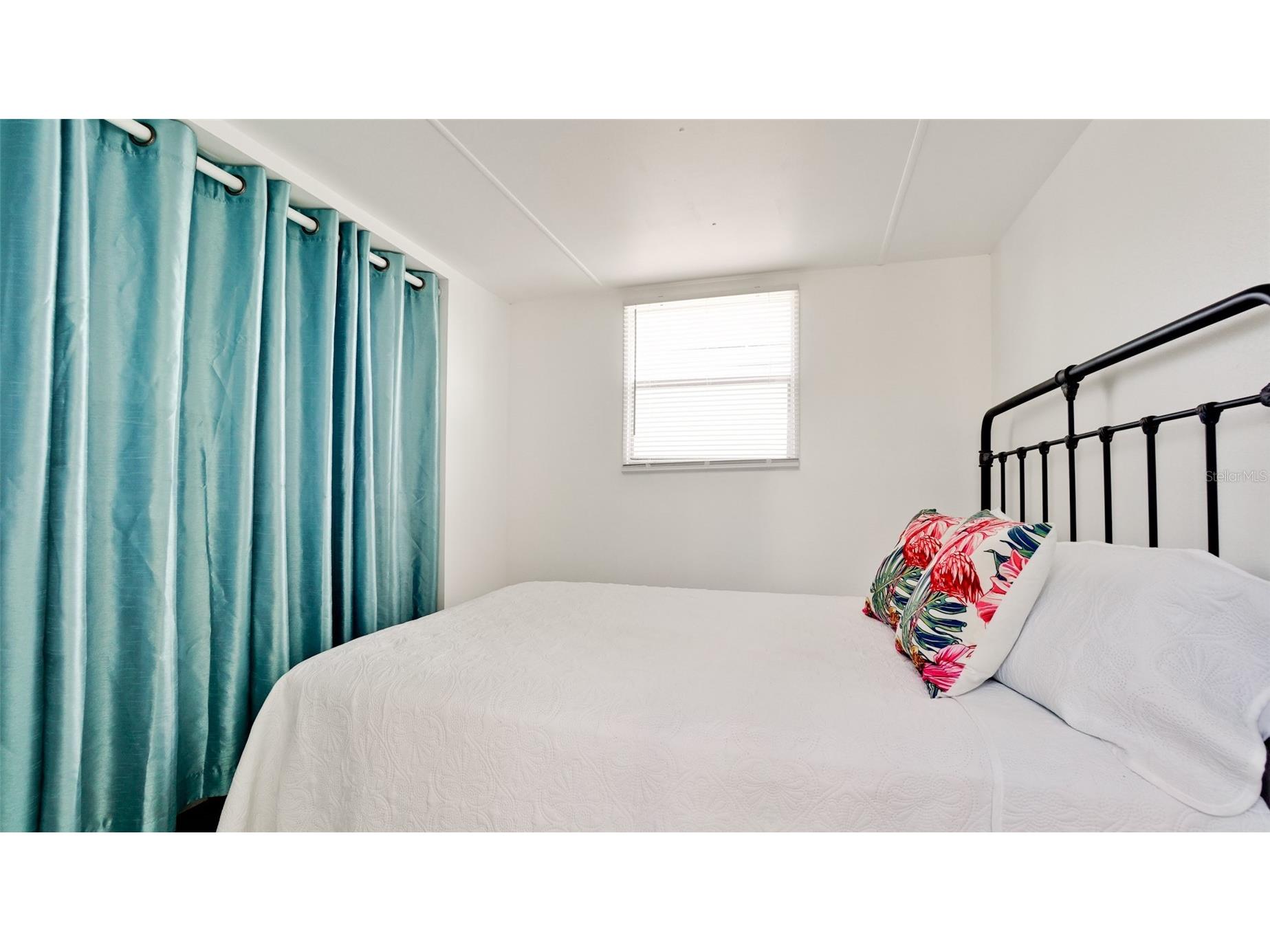 31 1st Street Bradenton FL 34210 A4686150 image20