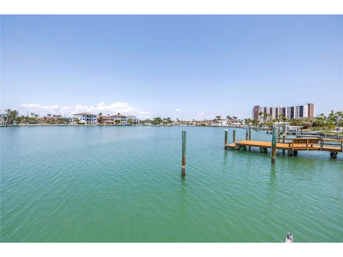 31 Dolphin Drive Treasure Island FL 33706 TB8385856 image4