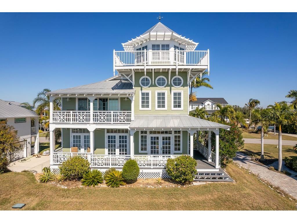 31 Island Court Terra Ceia FL 34250 - TERRA CEIA BAY A4668945 image1