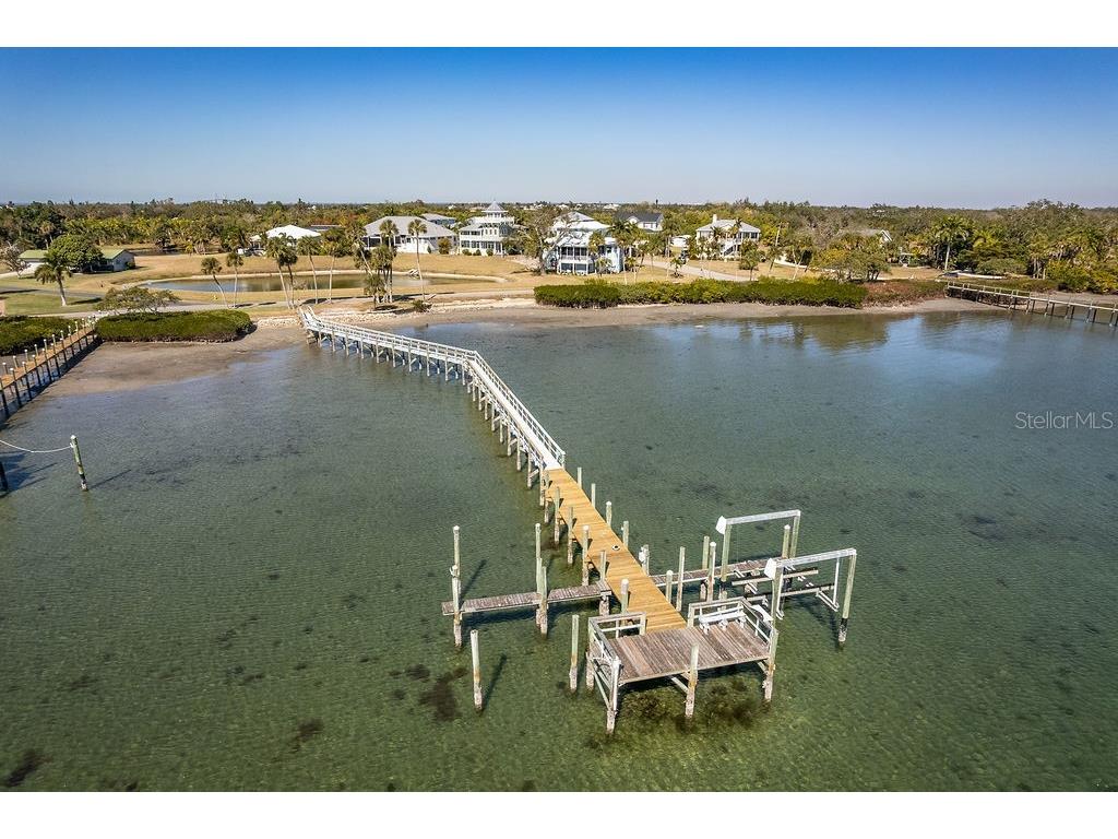 31 Island Court Terra Ceia FL 34250 - TERRA CEIA BAY A4668945 image3
