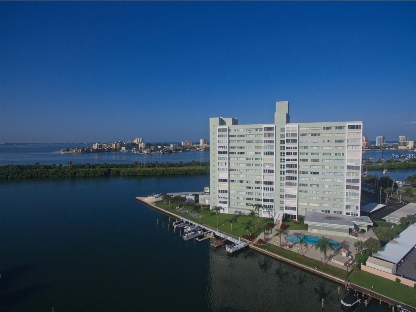 31 Island Way #1403 Clearwater Beach FL 33767 TB8384452 image1