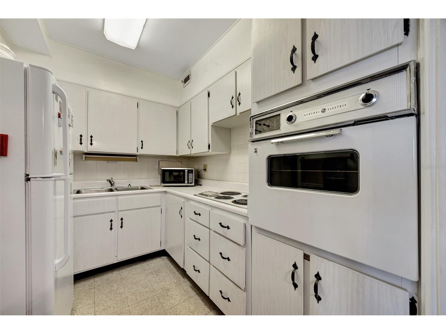 31 Island Way #1403 Clearwater Beach FL 33767 TB8384452 image10