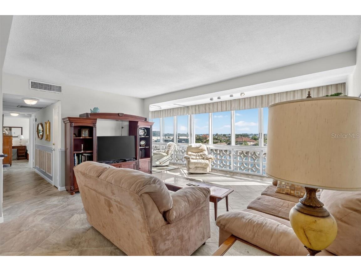 31 Island Way #408 Clearwater Beach FL 33767 TB8430173 image11