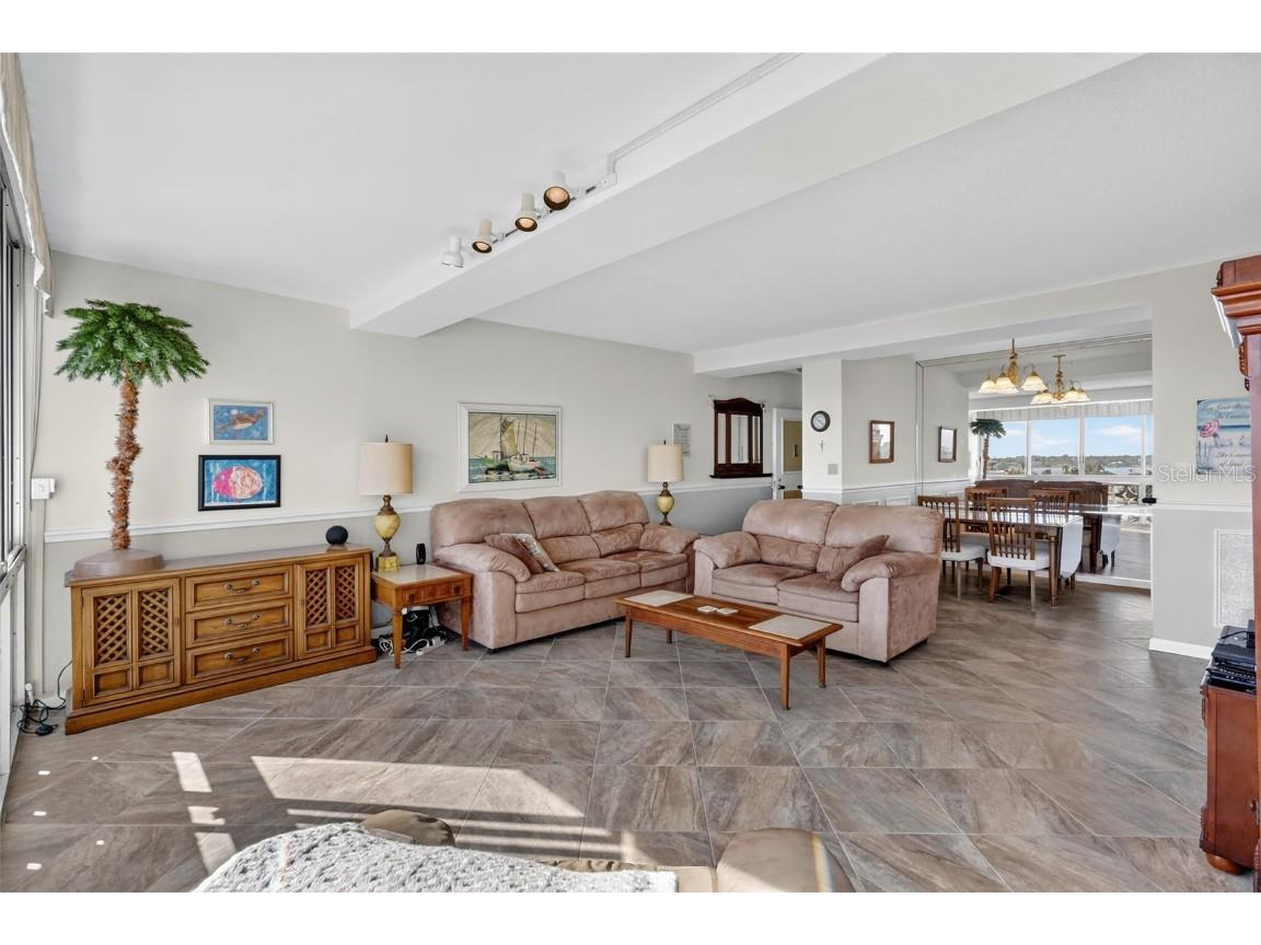 31 Island Way #408 Clearwater Beach FL 33767 TB8430173 image13