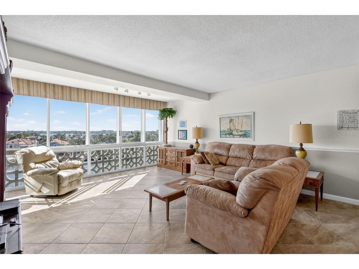 31 Island Way #408 Clearwater Beach FL 33767 TB8430173 image35