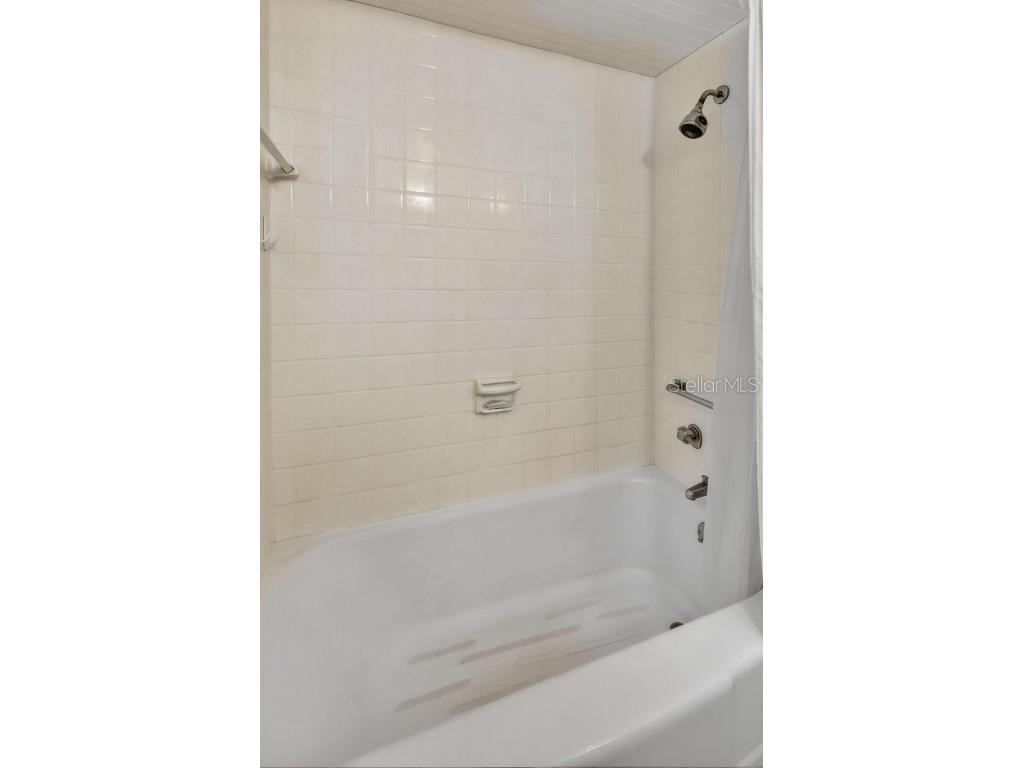 31 Island Way #408 Clearwater Beach FL 33767 TB8430173 image39