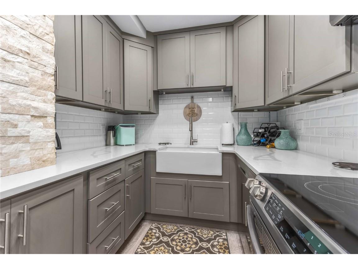 31 Island Way #409 Clearwater Beach FL 33767 TB8451462 image10