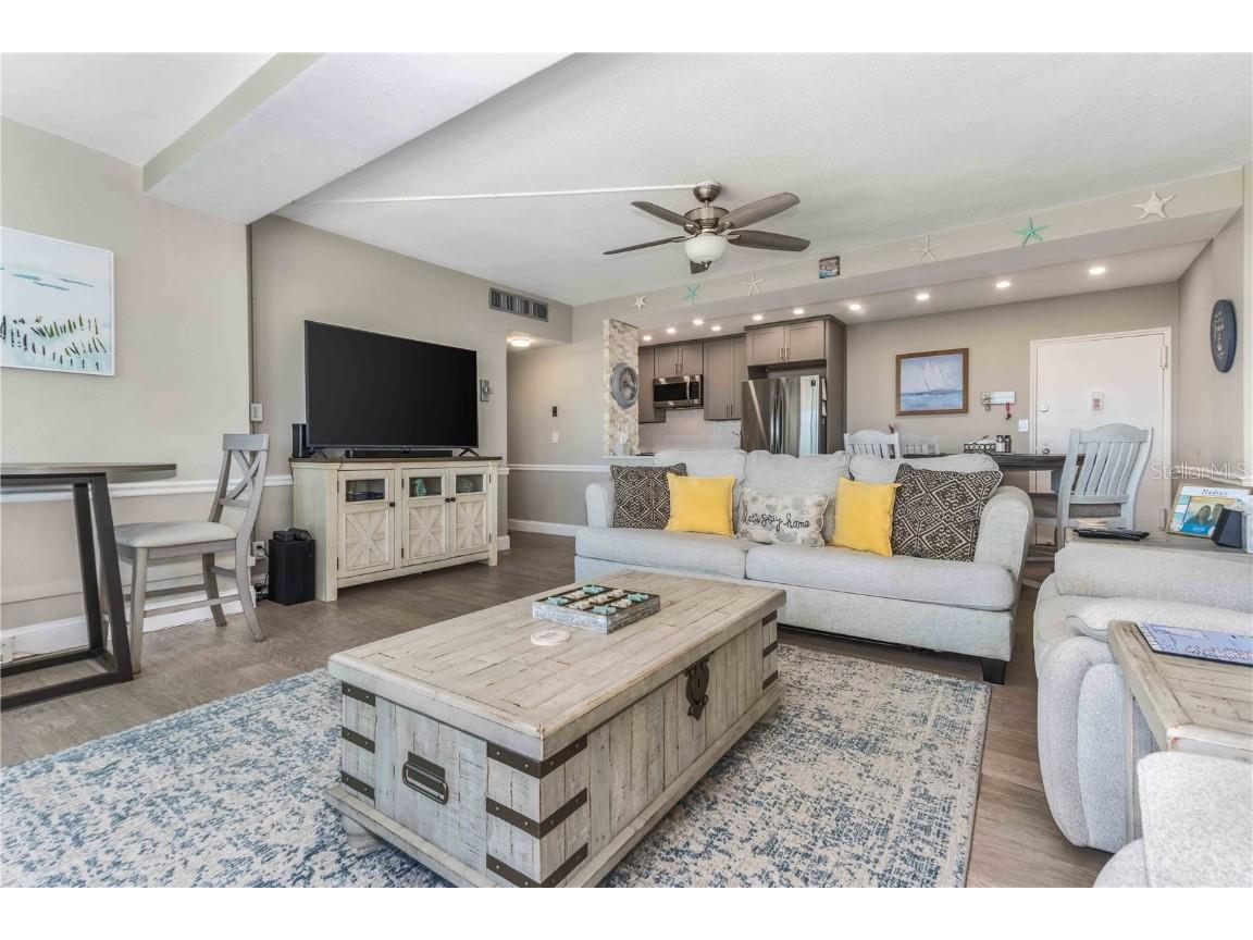 31 Island Way #409 Clearwater Beach FL 33767 TB8451462 image4