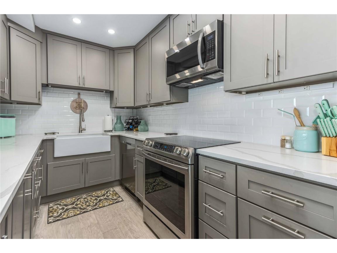 31 Island Way #409 Clearwater Beach FL 33767 TB8451462 image9