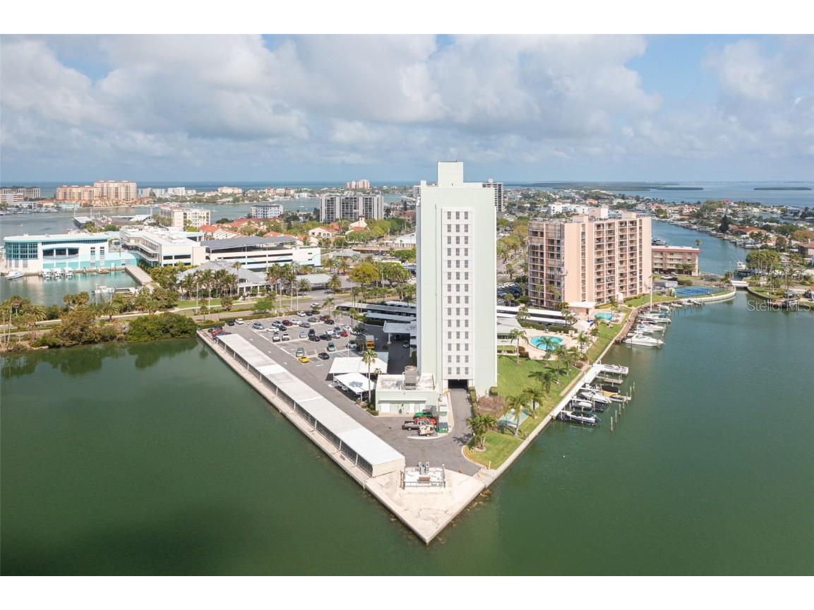 31 Island Way #502 Clearwater Beach FL 33767 TB8400875 image1