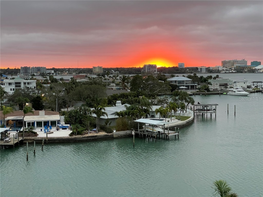 31 Island Way #506 Clearwater Beach FL 33767 U8237479 image1