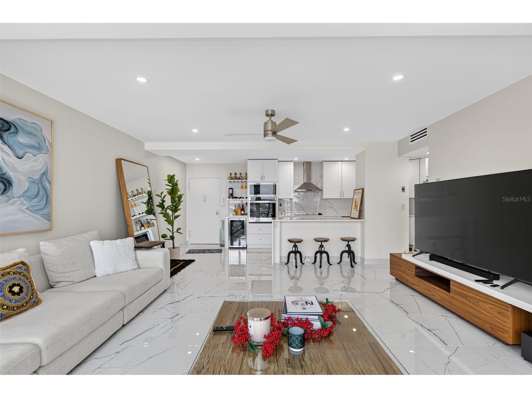 31 Island Way #508 Clearwater Beach FL 33767 TB8526670 image15