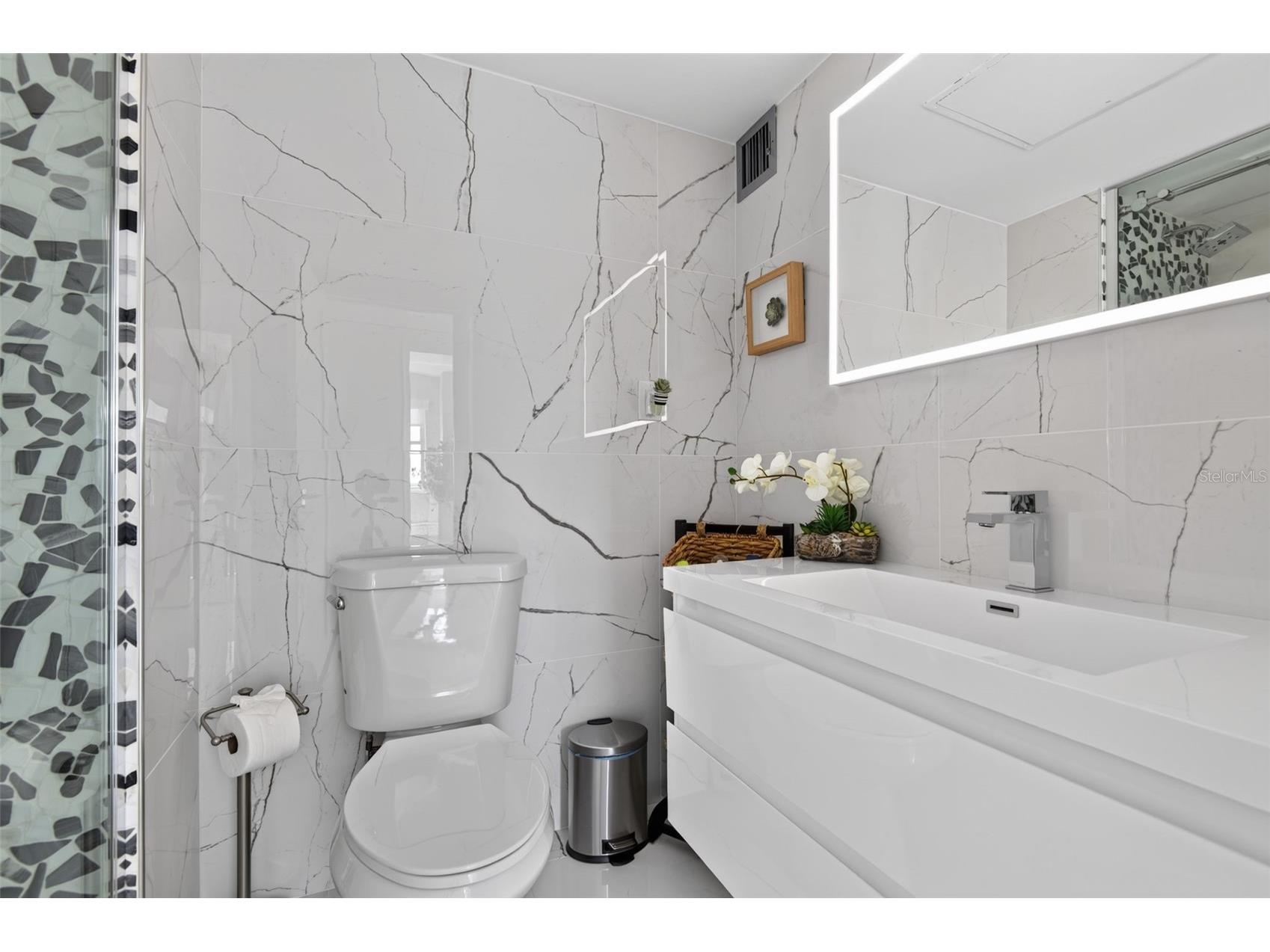 31 Island Way #508 Clearwater Beach FL 33767 TB8526670 image24