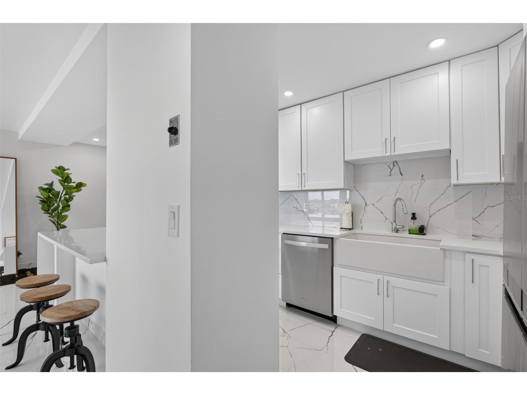 31 Island Way #508 Clearwater Beach FL 33767 TB8526670 image27