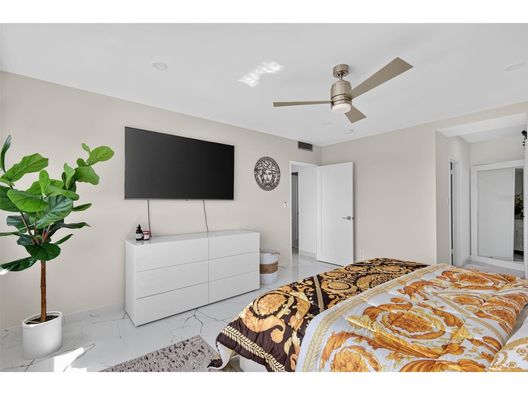 31 Island Way #508 Clearwater Beach FL 33767 TB8526670 image30