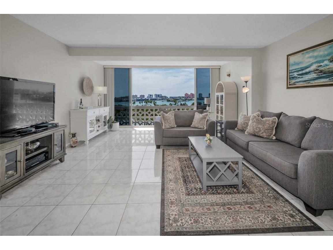 31 Island Way #605 Clearwater Beach FL 33767 TB8432005 image12