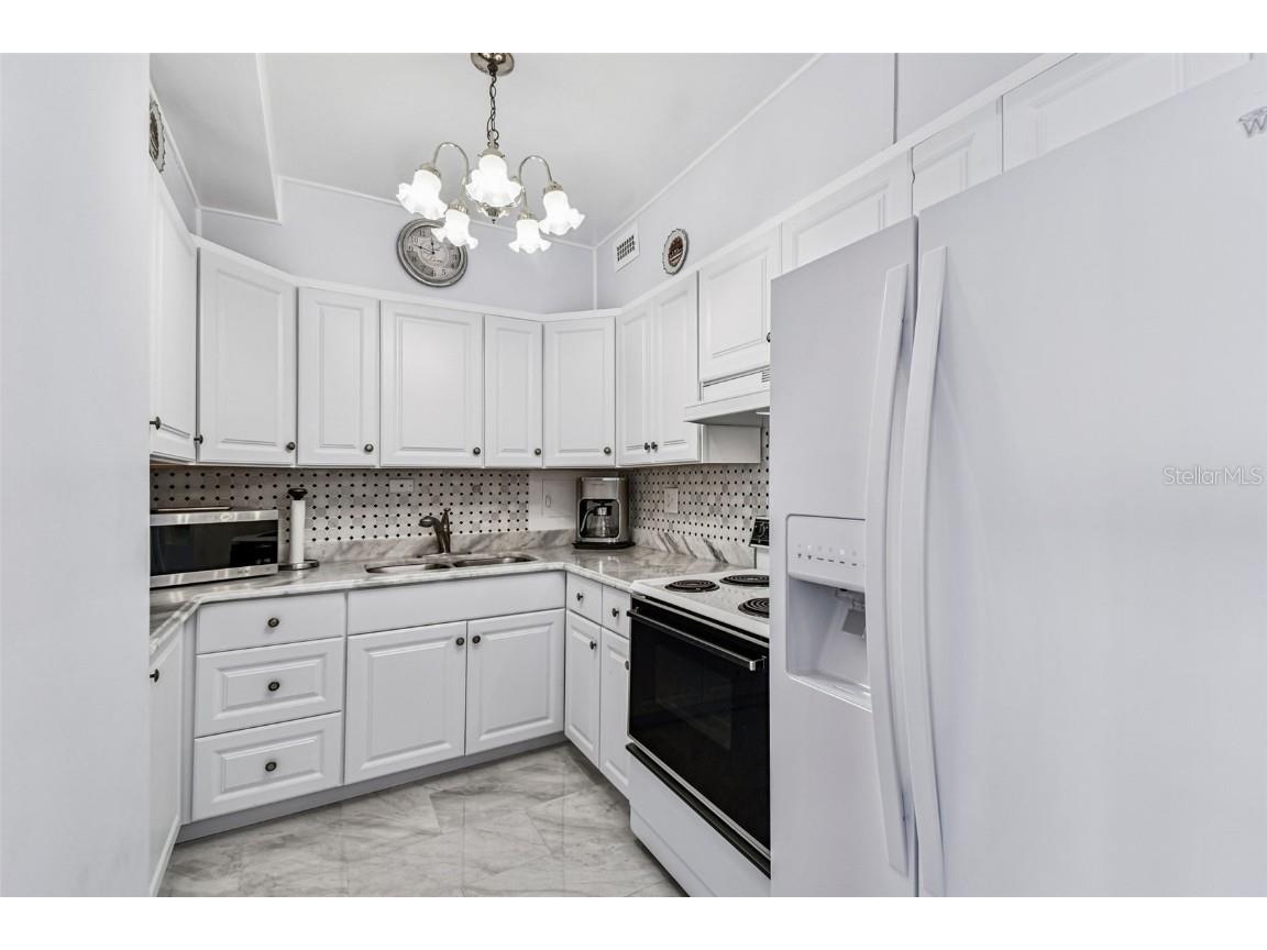 31 Island Way #609 Clearwater Beach FL 33767 TB8436789 image9