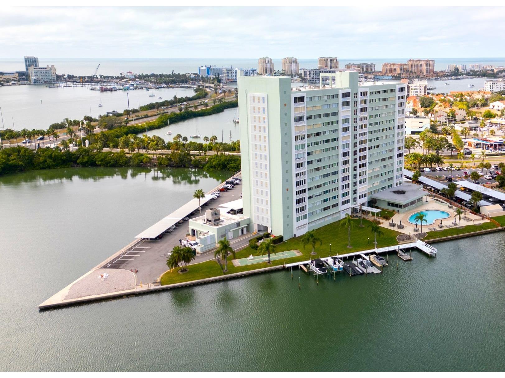 31 Island Way #703 Clearwater Beach FL 33767 TB8452999 image1