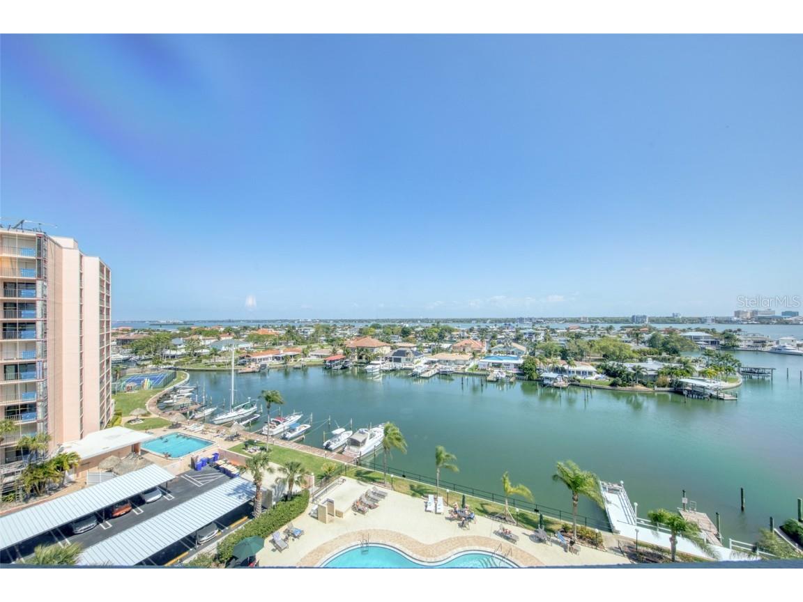 31 Island Way #704 Clearwater FL 33767 - INTERCOASTAL U8192114 image1