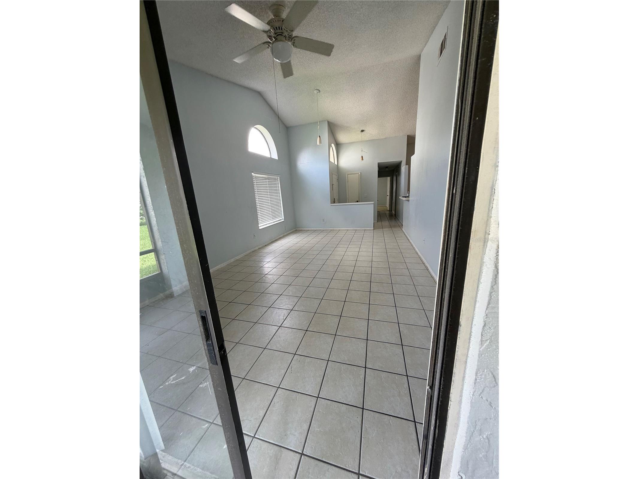 31 Lakepointe Circle Kissimmee FL 34743 O6414376 image13