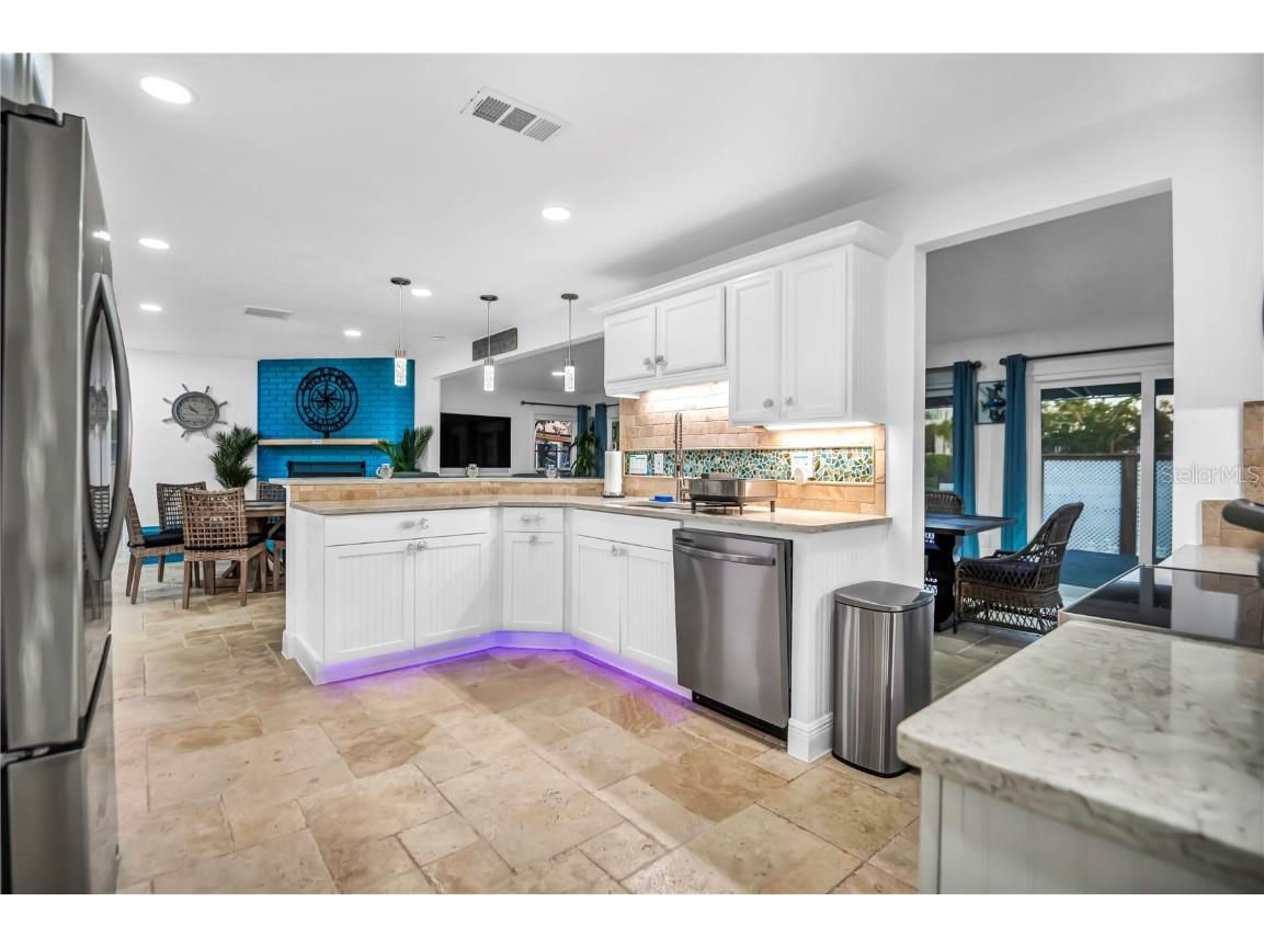 31 Lands End Lane Sarasota FL 34242 A4635483 image17