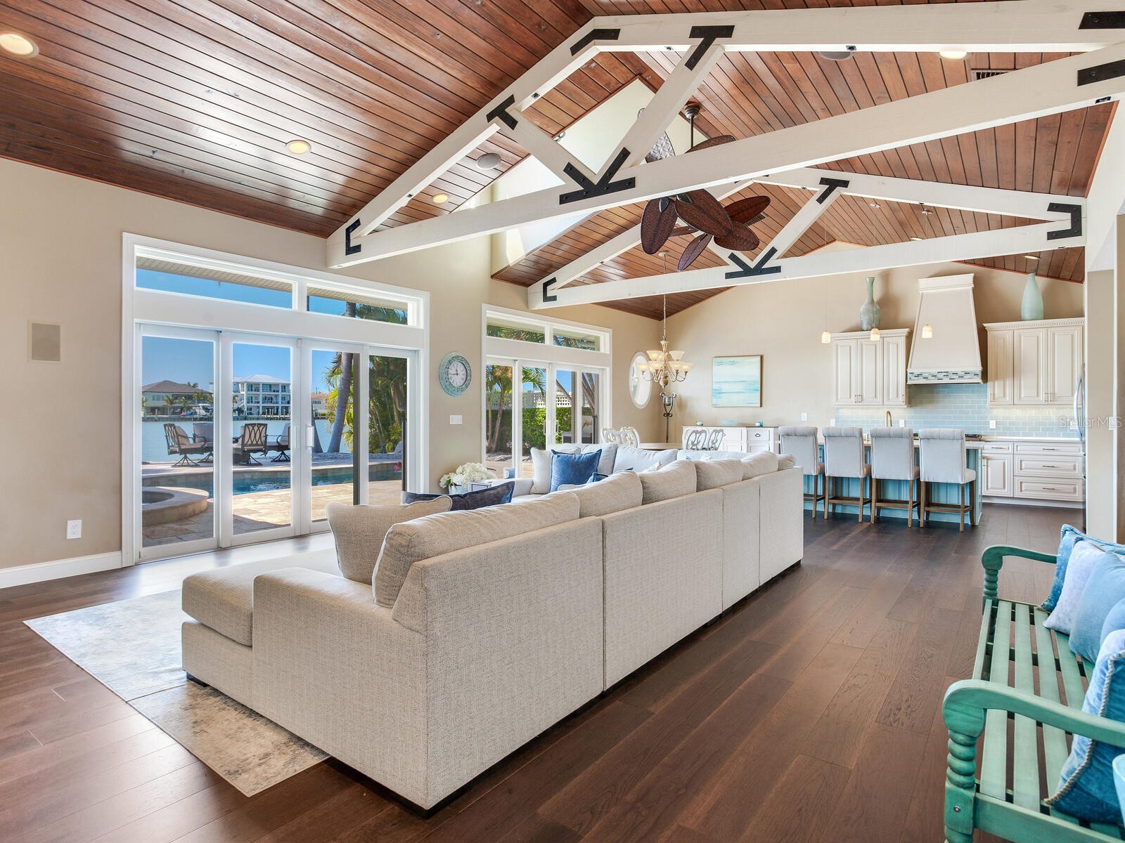 31 N Pine Circle Belleair FL 33756 TB8490335 image22