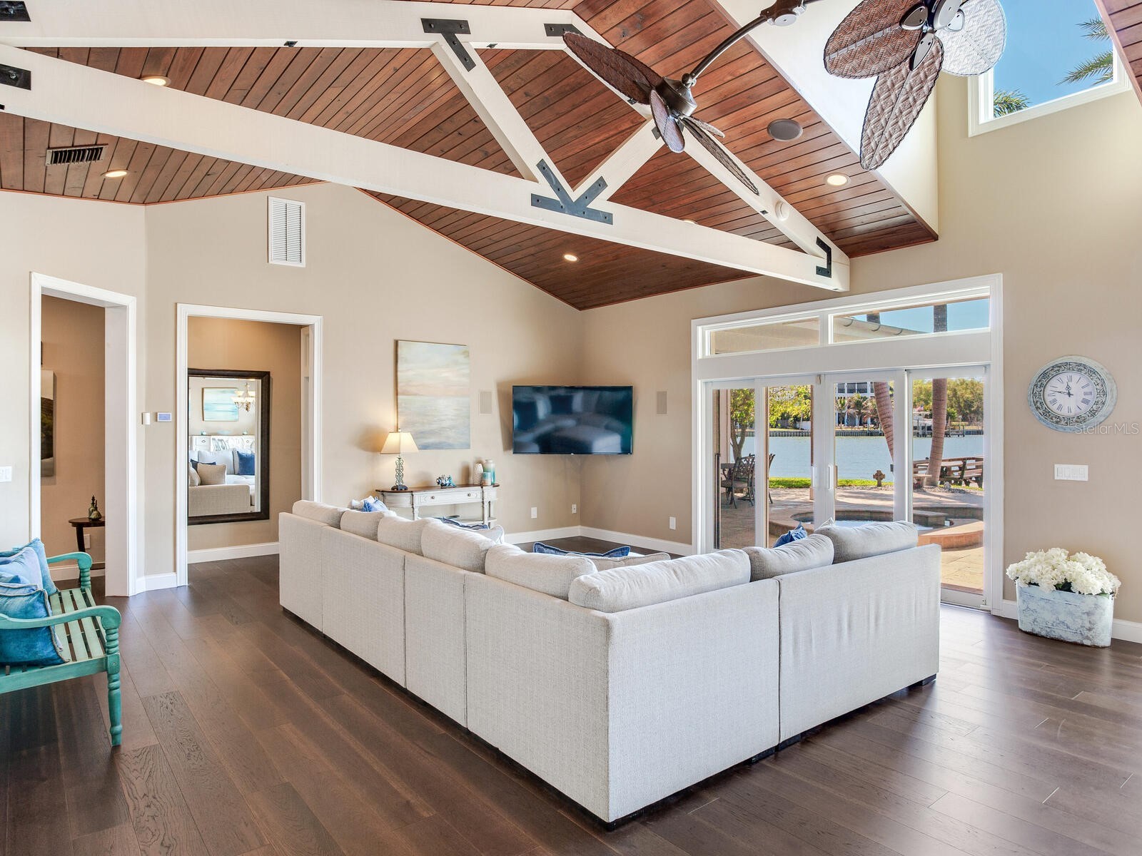 31 N Pine Circle Belleair FL 33756 TB8490335 image27