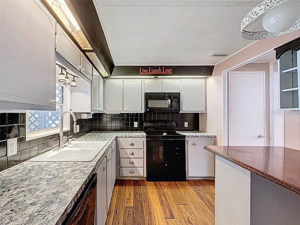 31 New Fawn Court #22 Safety Harbor FL 34695 TB8462128 image11