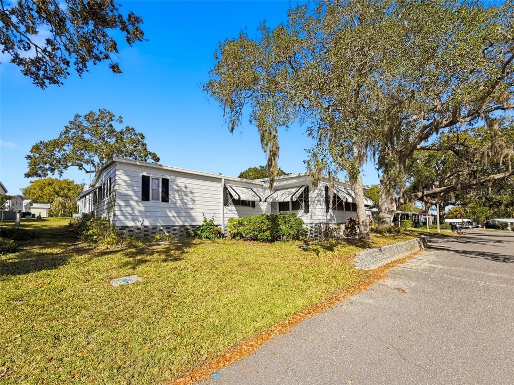 31 New Fawn Court #22 Safety Harbor FL 34695 TB8462128 image9