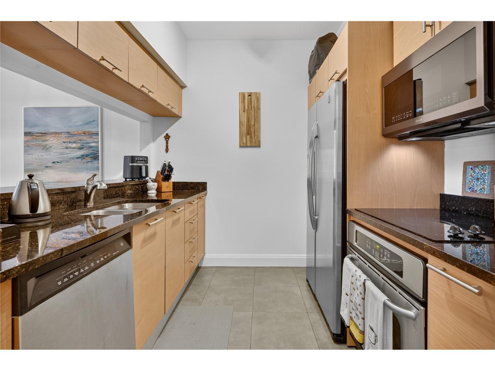 31 SE 5th Street #203 Miami FL 33131 - MIAMI RIVER A4695455 image7