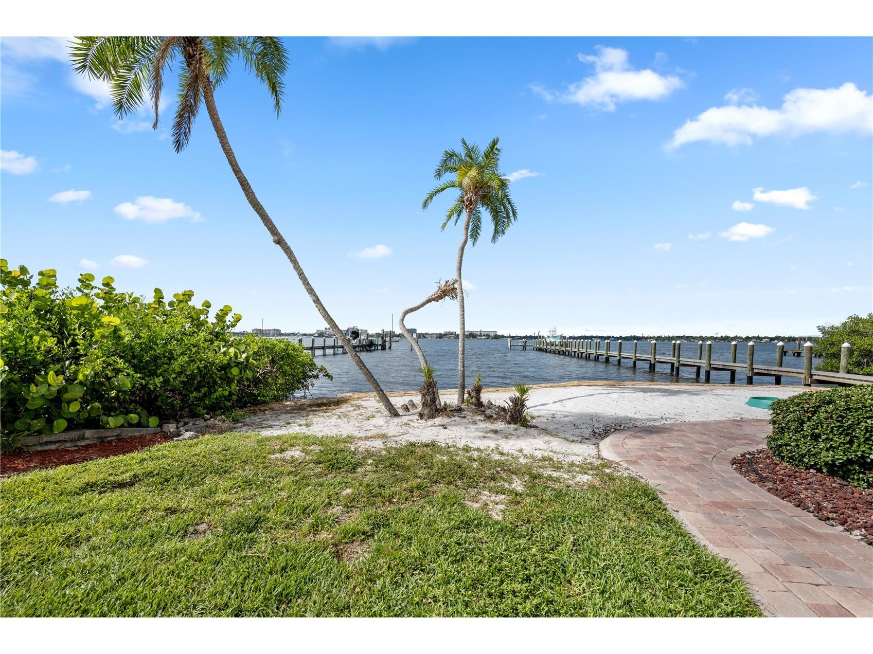 310 13th Avenue W Palmetto FL 34221 - MANATEE RIVERR A4687960 image4