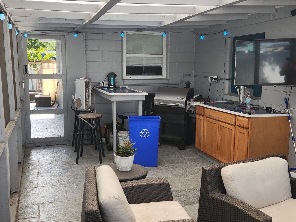 310 4th Ave. Southwest Ruskin FL 33570 TB8400616 image12