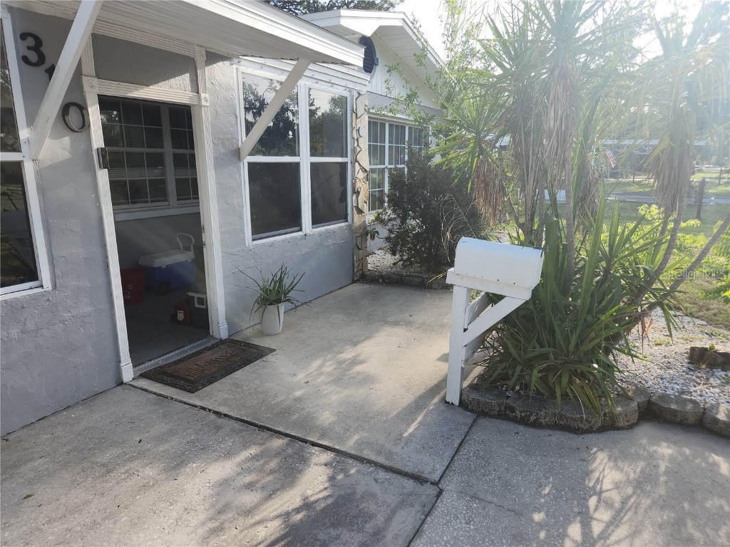 310 4th Ave. Southwest Ruskin FL 33570 TB8400616 image13