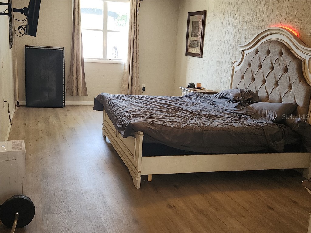 310 4th Ave. Southwest Ruskin FL 33570 TB8400616 image27