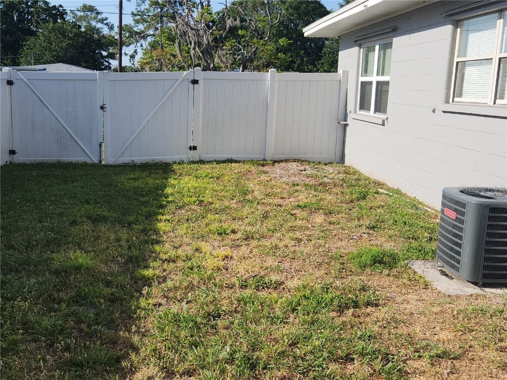 310 4th Ave. Southwest Ruskin FL 33570 TB8400616 image5