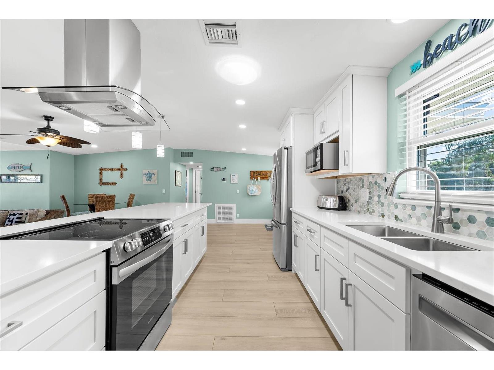 310 66th Street Holmes Beach FL 34217 A4680112 image10
