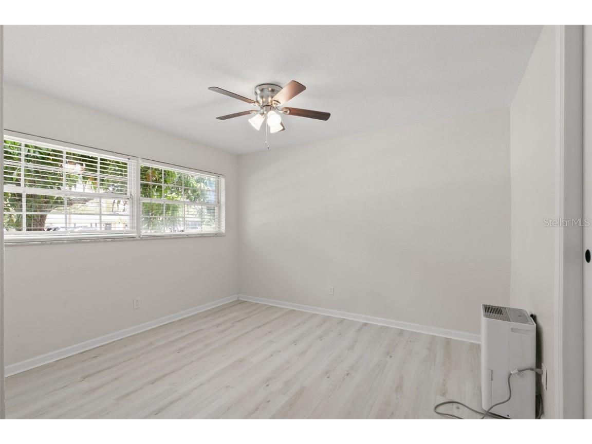 310 94th Avenue N Saint Petersburg FL 33702 TB8428769 image28