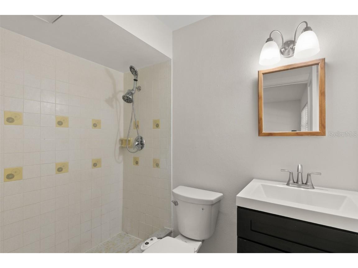 310 94th Avenue N Saint Petersburg FL 33702 TB8428769 image30