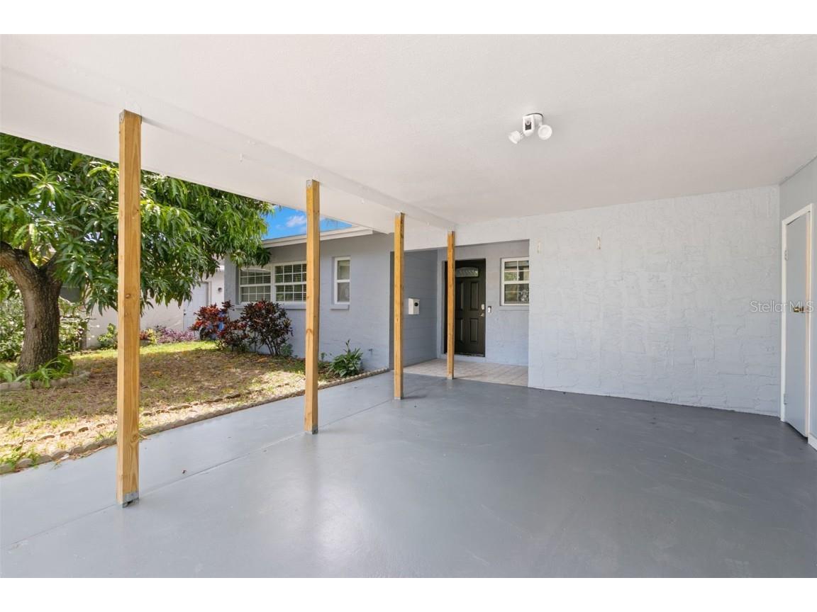 310 94th Avenue N Saint Petersburg FL 33702 TB8428769 image4