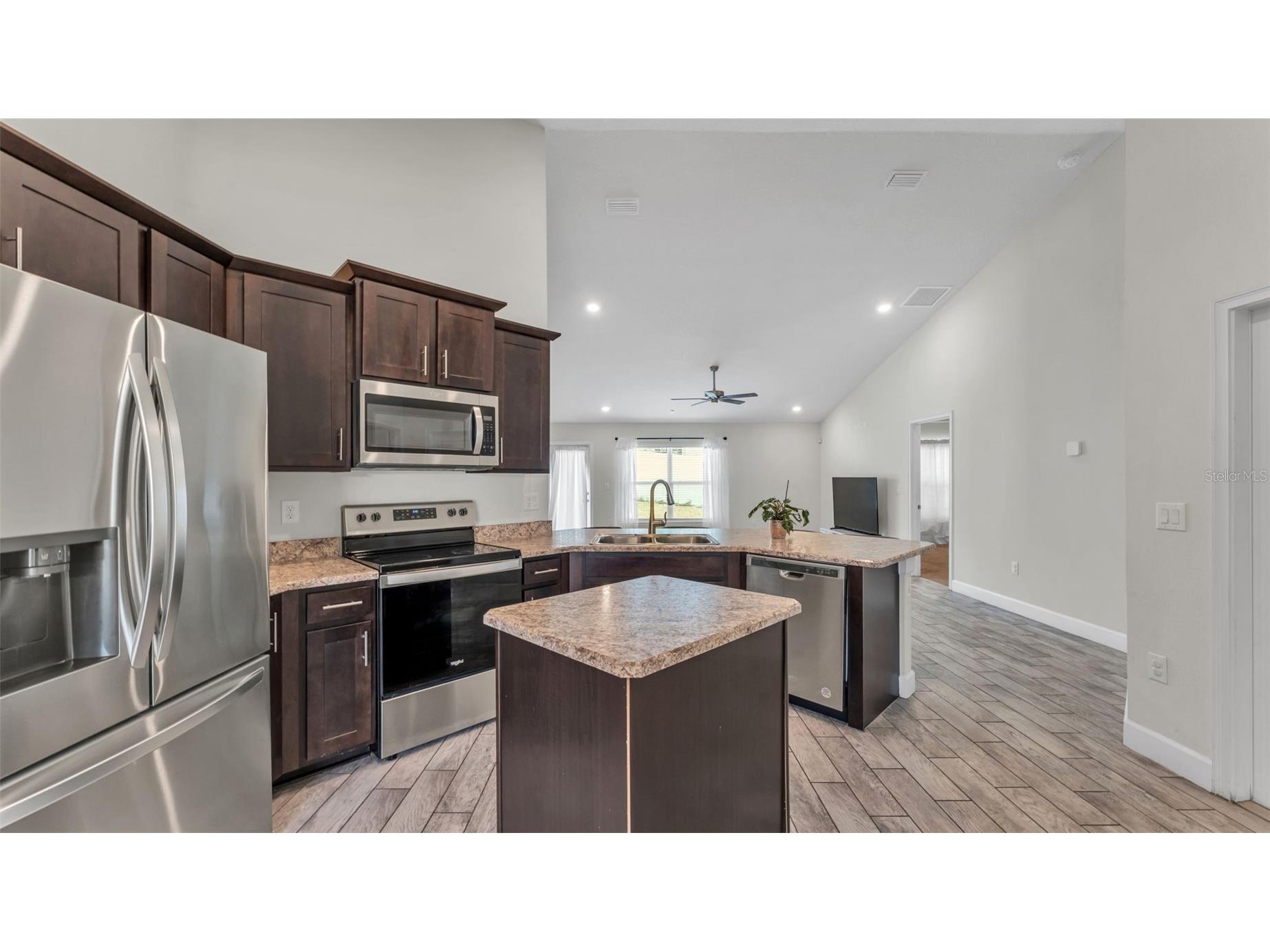 310 Athabasca Place Poinciana FL 34759 P4938158 image4