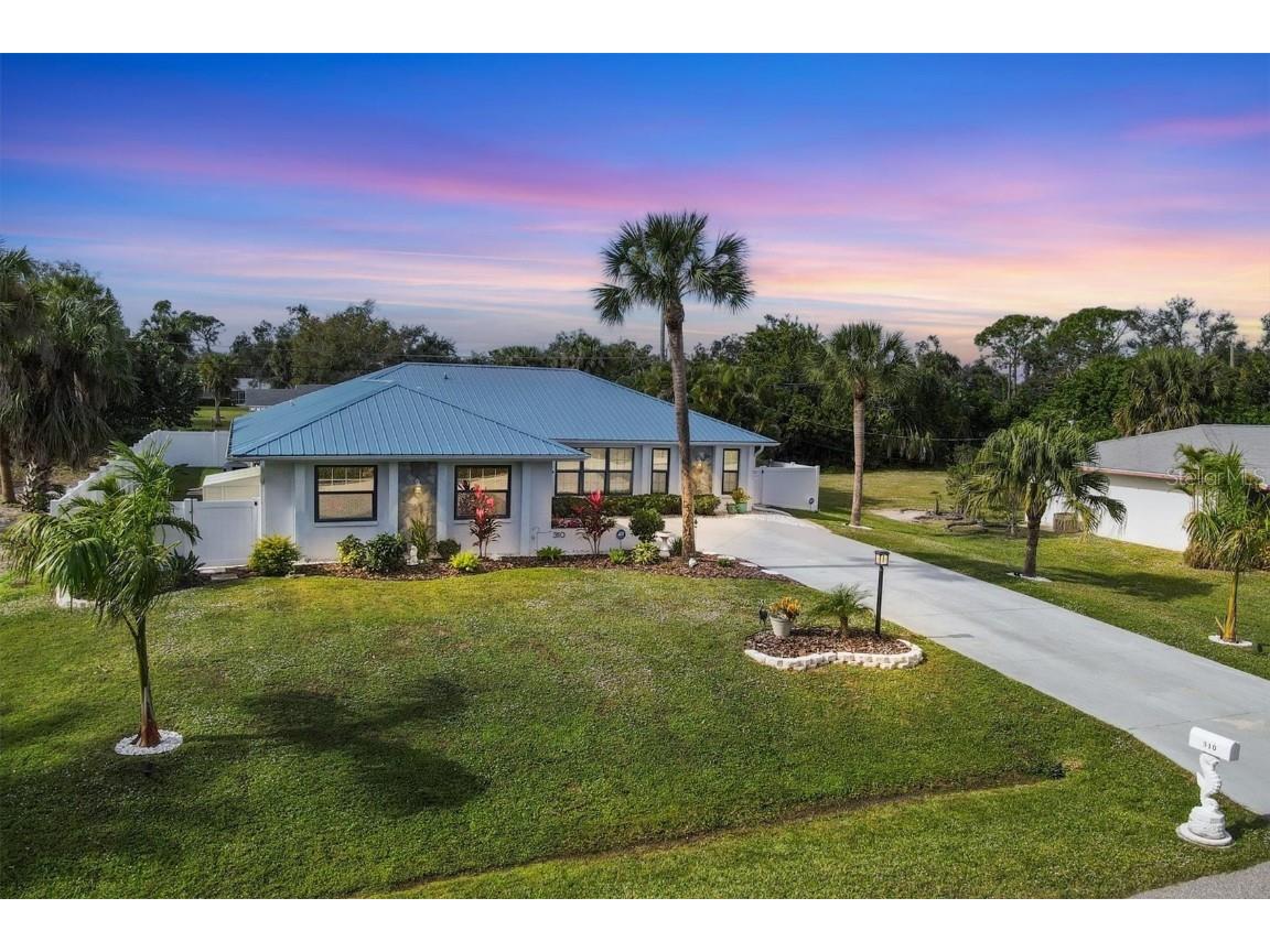 310 Aurora Street Port Charlotte FL 33948 C7485252 image1