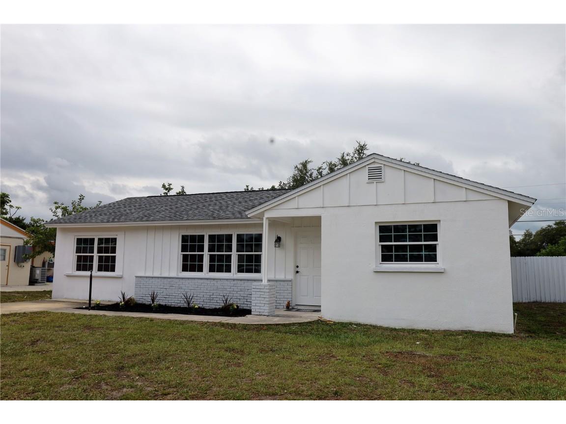 310 Center Road Venice FL 34285 A4607986 image1