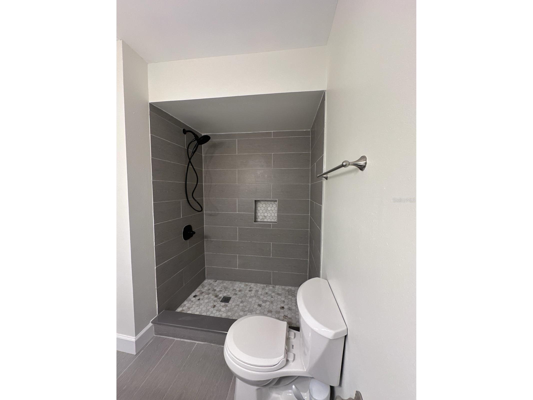 310 Cherokee Court #F Altamonte Springs FL 32701 O6393638 image12