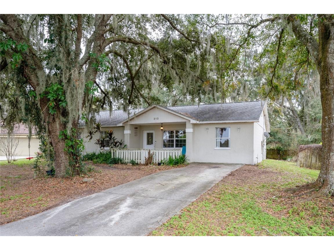 310 Fox Lake Drive Lakeland FL 33809 P4928741 image1