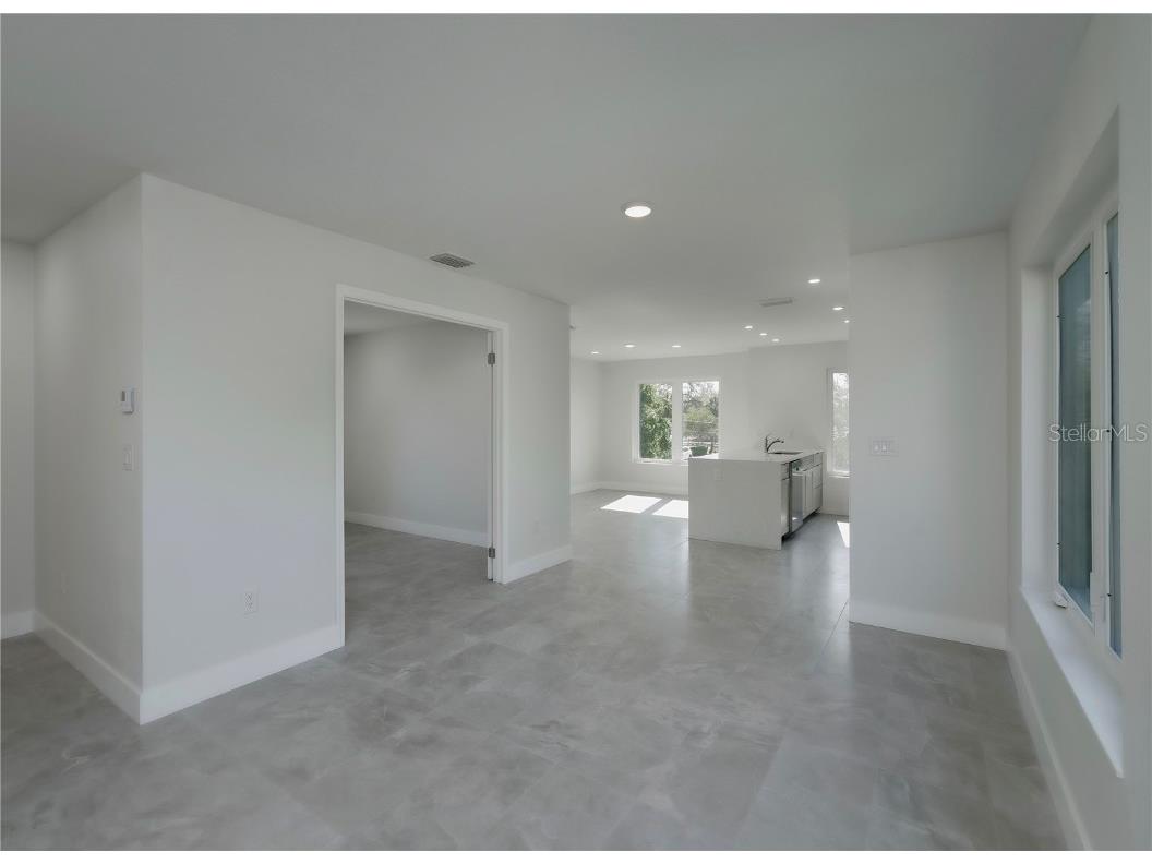 310 Hibiscus Street #A Tarpon Springs FL 34689 TB8449692 image3