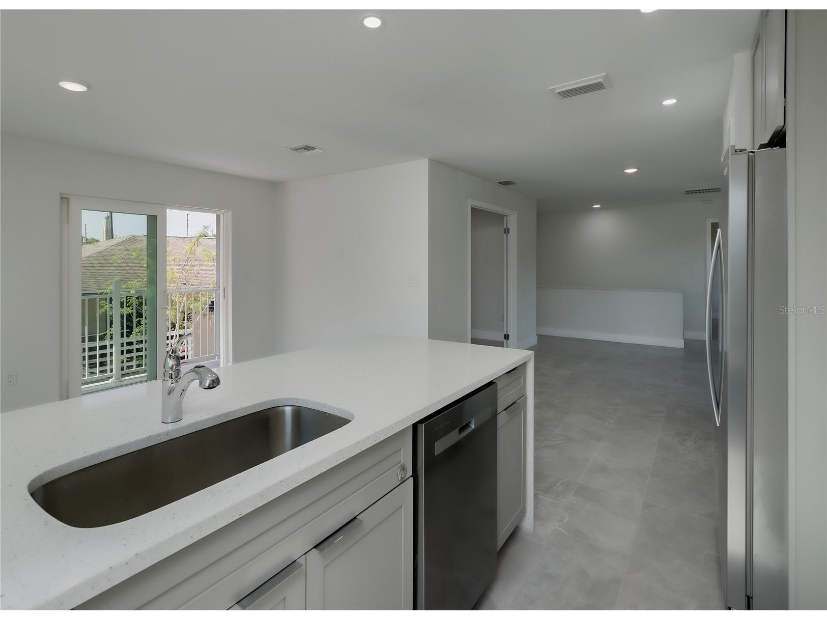 310 Hibiscus Street #B Tarpon Springs FL 34689 TB8520123 image23