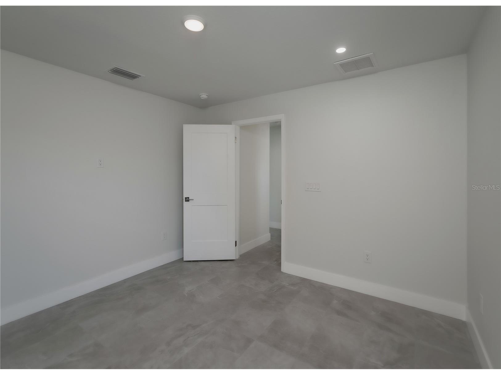 310 Hibiscus Street #B Tarpon Springs FL 34689 TB8520123 image42
